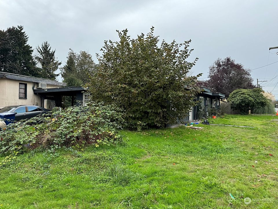 1st image of 804 H Street SE