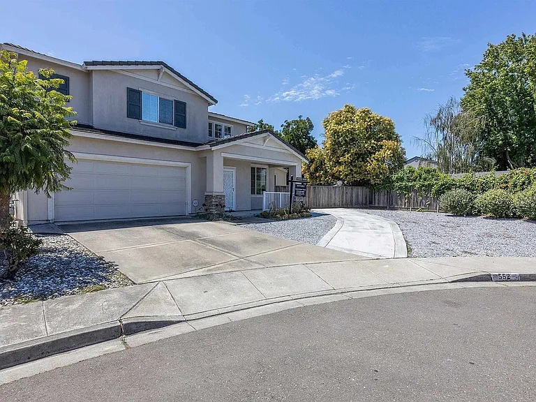 552 Stonehaven Ct — Photo 39