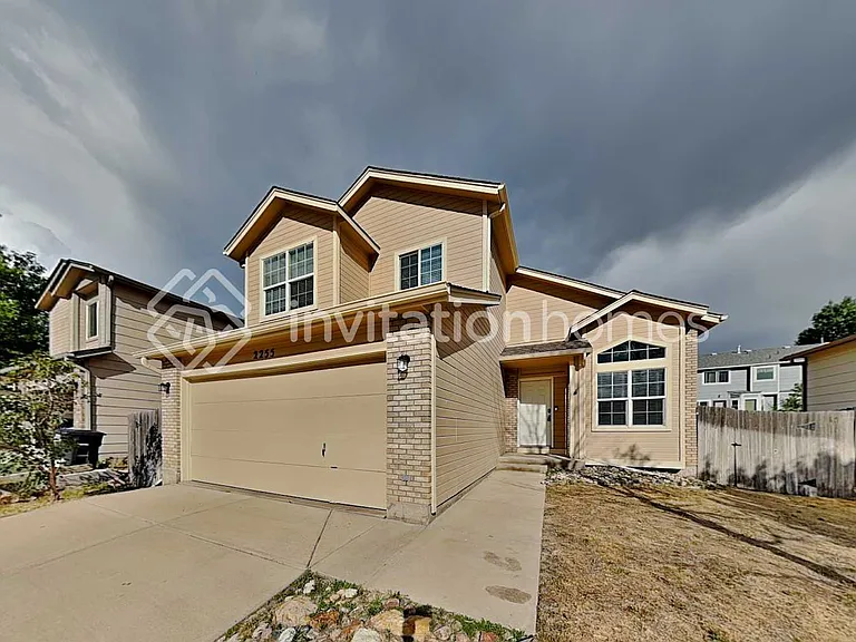 2255 Jeanette Way — Photo 1