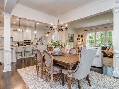 5130 Mount Clare Ln, Charlotte, NC, 28210