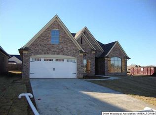 5717 Broadway Dr, Southaven, MS 38672