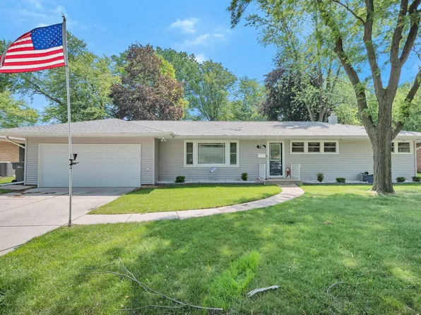 706 Read St, Lockport, IL 60441