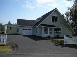 8755 Fairview Rd, Tillamook, OR 97141