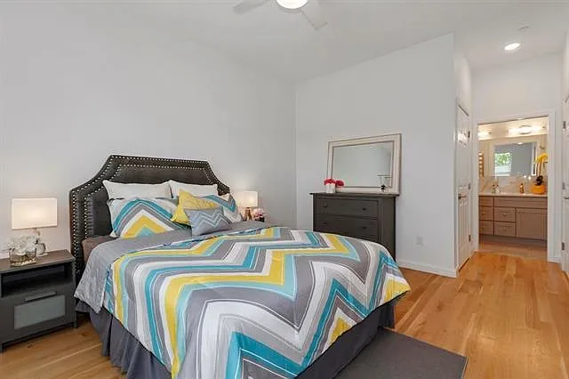 936 Pavonia Ave #1B — Photo 11