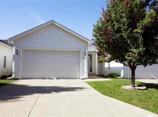 2113 W 4th Ave, Indianola, IA 50125