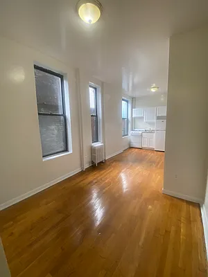 Rented by Peter R. Hungerford, LREB | media 13