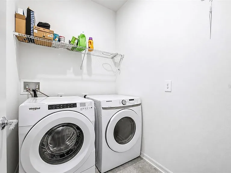 110 Inman Blvd — Photo 23