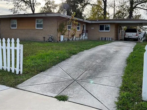 4854 Warren Dr, New Orleans, LA 70127