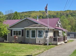422 Castle Creek Rd, Binghamton, NY 13901
