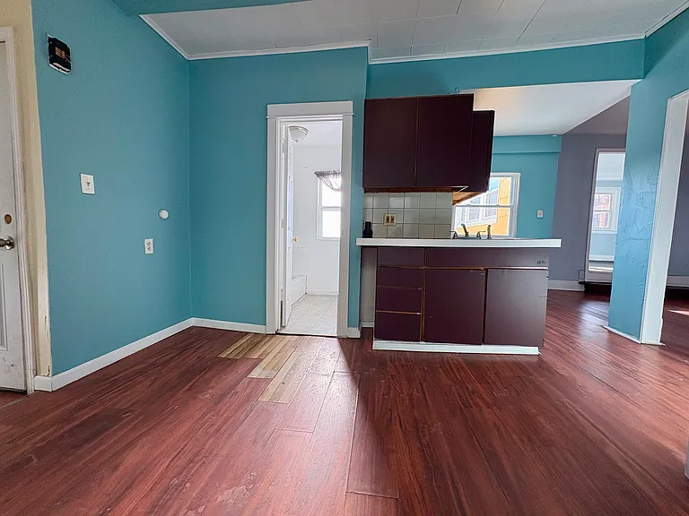 255 Ontario St #2 — Photo 7
