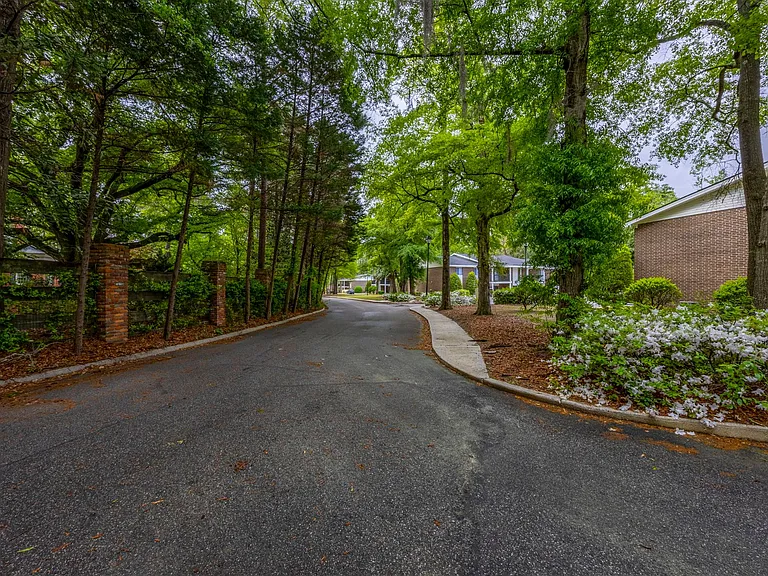 Landmark Woods Apartment Homes — Photo 12
