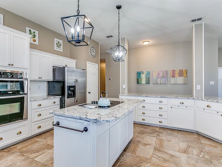 626 Beal Ln — Photo 10