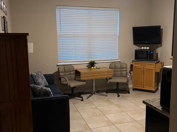 2304 Midnight Pearl Dr Unit B, Sarasota, FL 34240