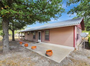 1965 Dead End Ln, Ledbetter, TX 78946