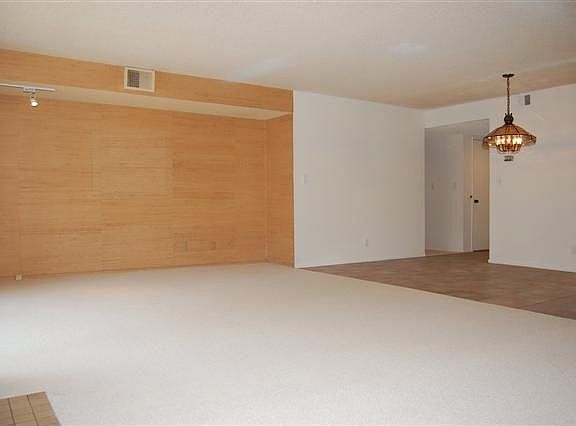 5th image of 1900 Vine St APT 210
