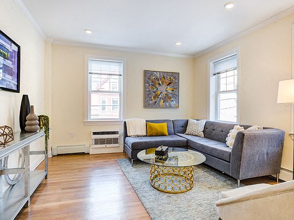 Living Room Auburn Harris Courtyard Brookline MA Apartments