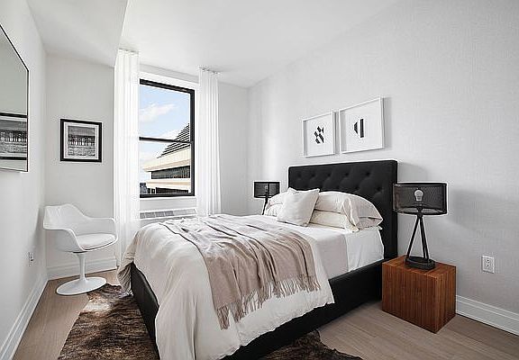 5th image of 70 Pine St APT 5004