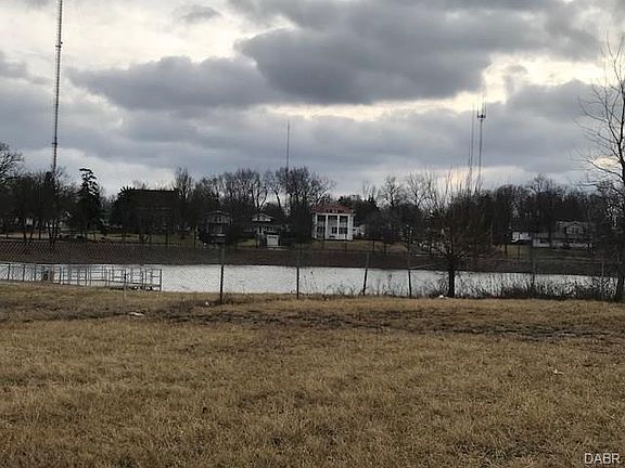 5th image of 3622 Lakeside Dr