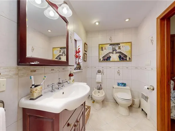 949 72nd Street image 24 of 33