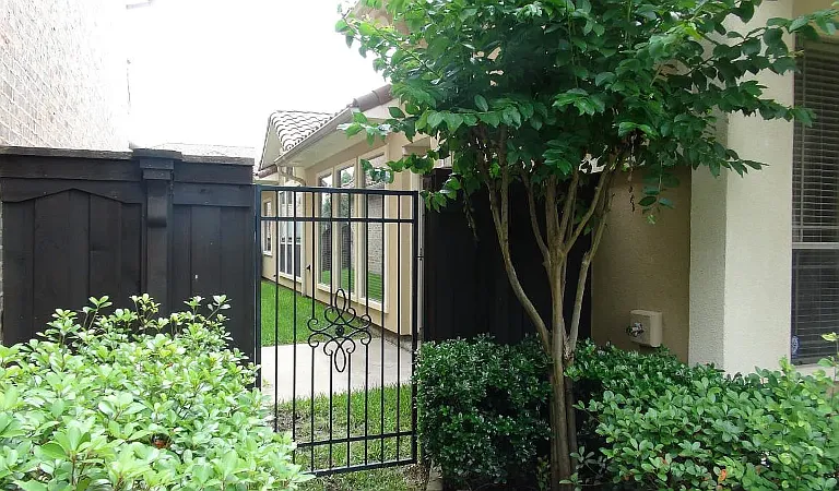 6783 San Fernando — Photo 13