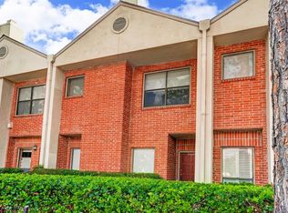 2608 Bering Dr, Houston, TX 77057