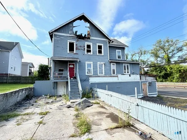 21-23 Derby Avenue, Derby, CT 06418