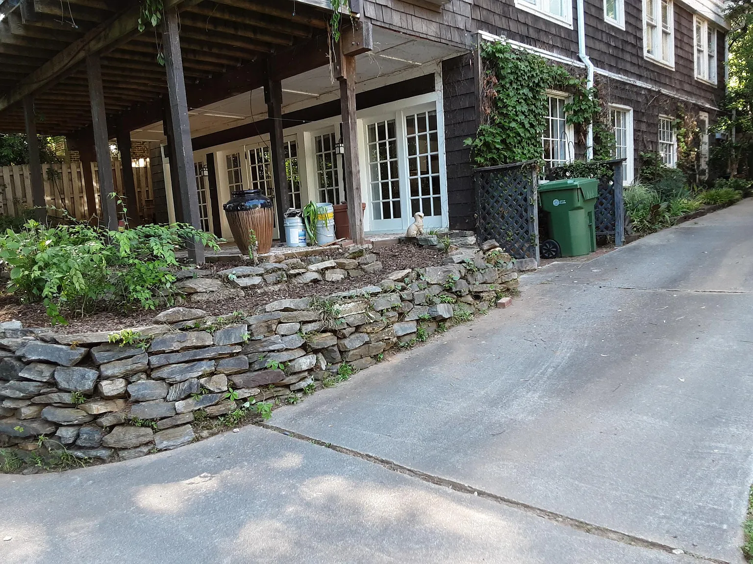 797 Clemont Dr NE — Photo 2