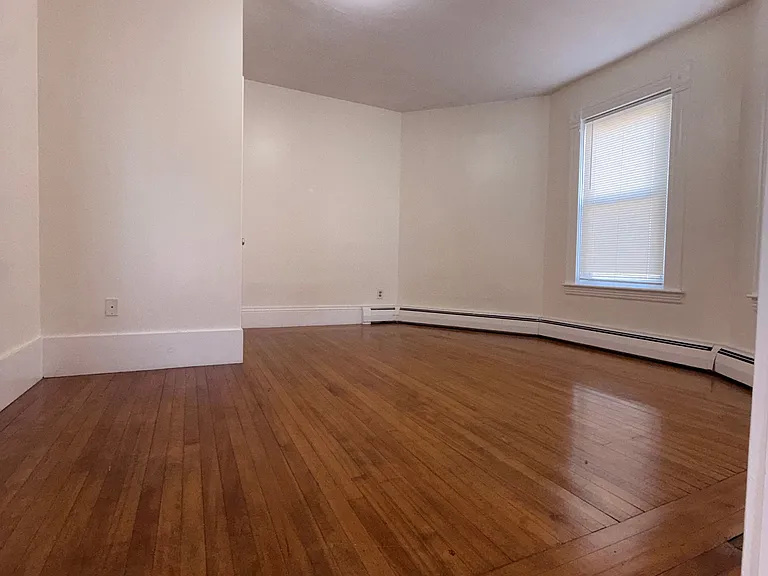 37-39 Alvarado Ave #1 — Photo 5