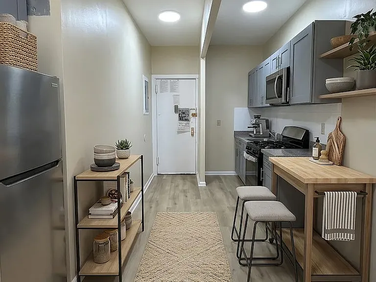 164-03 89th Ave #3A — Photo 3