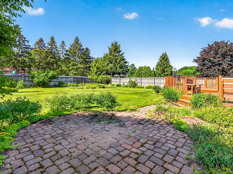 3033 W Hiawatha Dr — Photo 6