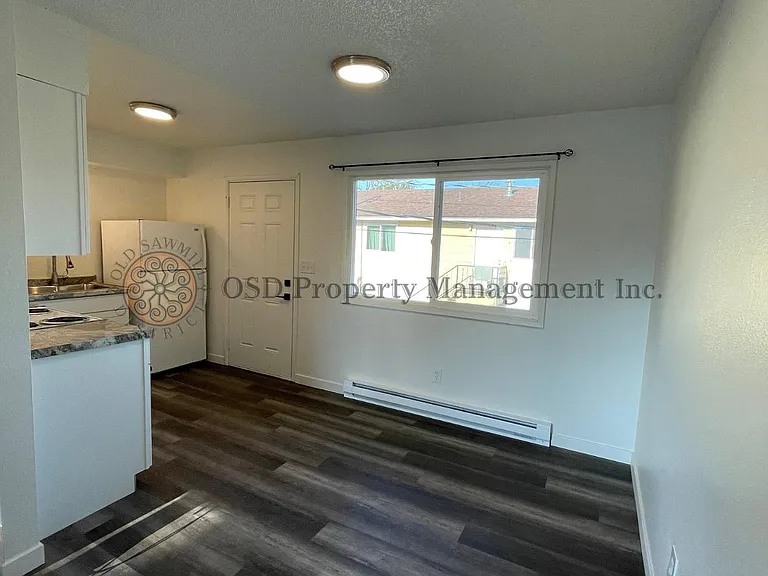 1800 Phillips St #4 — Photo 2
