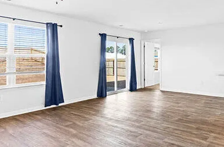 310 Kite Cir NE — Photo 5