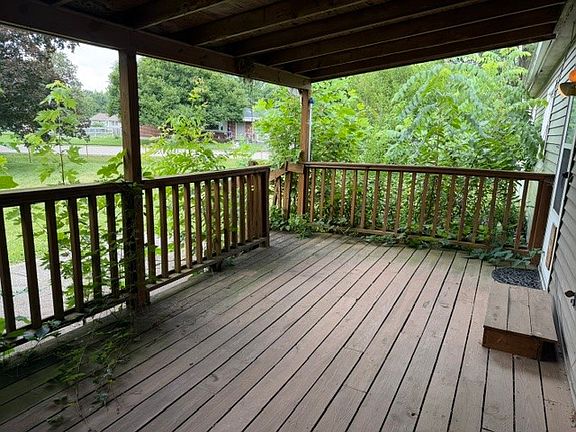 5th image of 226 Hardacre Dr