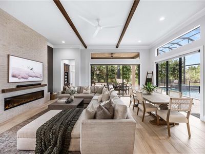 2941 Azure Bay CT, Naples, FL, 34119