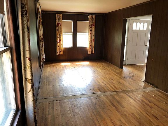 5th image of 59 Theron St