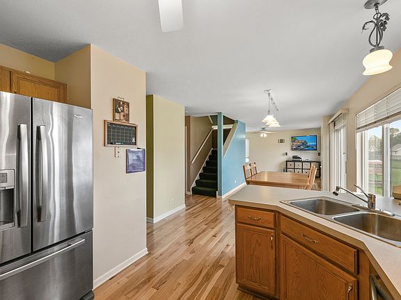 4th image of 1426 S Blackhawk Cir