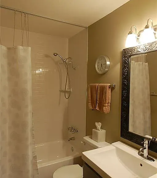 1402 Bridgeway Dr #A — Photo 16