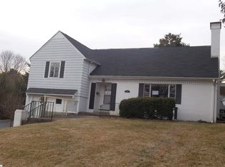 20 Woodland Dr, Staunton, VA 24401