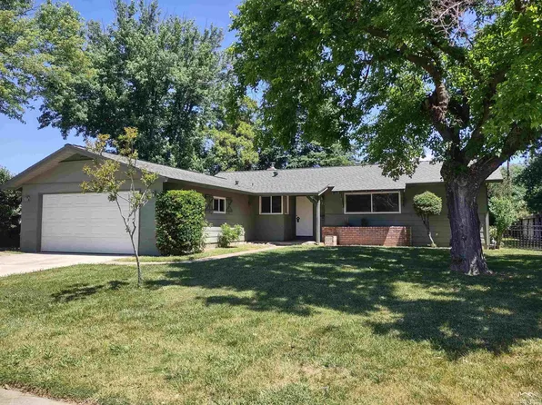 520 Walton Dr, Red Bluff, CA 96080
