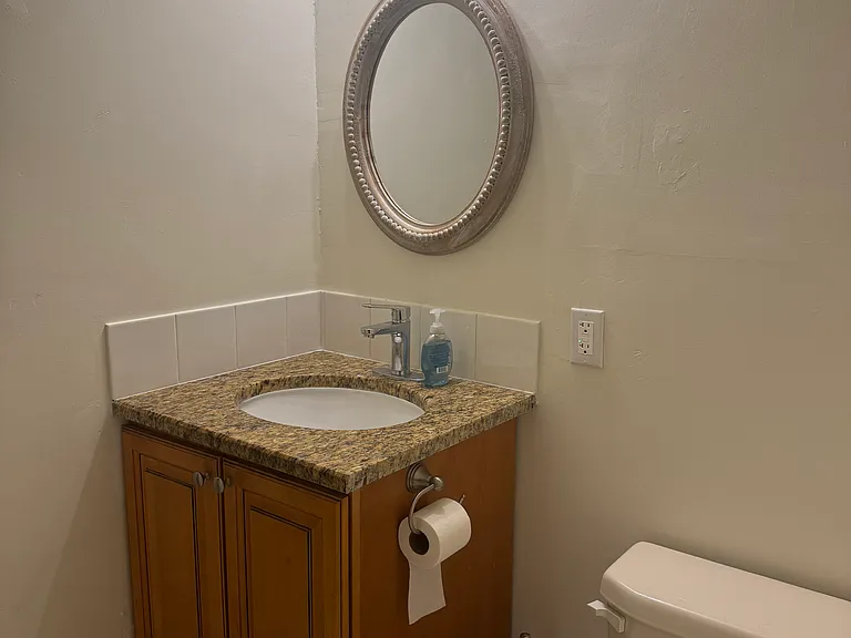 5715 Golden Gate Pkwy — Photo 13