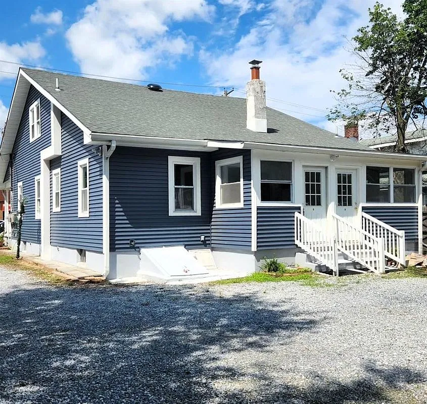 1 bed, 1.0 bath, 900 sqft, $1,450 — Photo 1