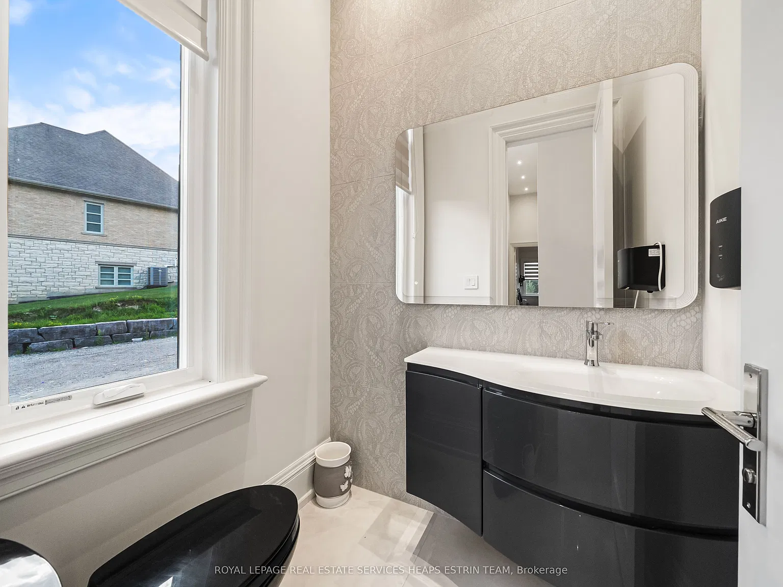 4 bed, $8,500 — Photo 4