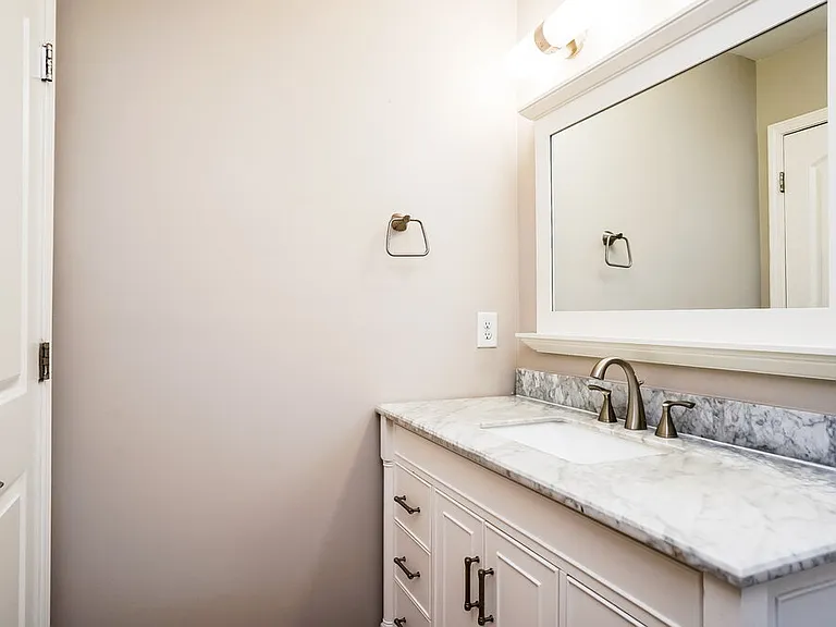 42 Nevada Ct — Photo 15