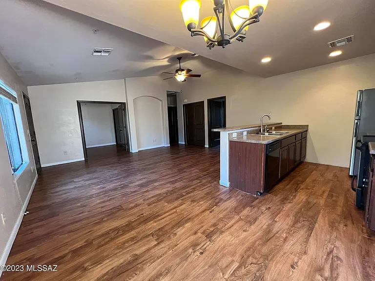 2501 S Pantano Pkwy #3 — Photo 5
