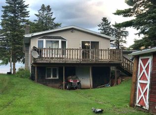 7689 Boom Bay Heights Rd, Larsen, WI 54947