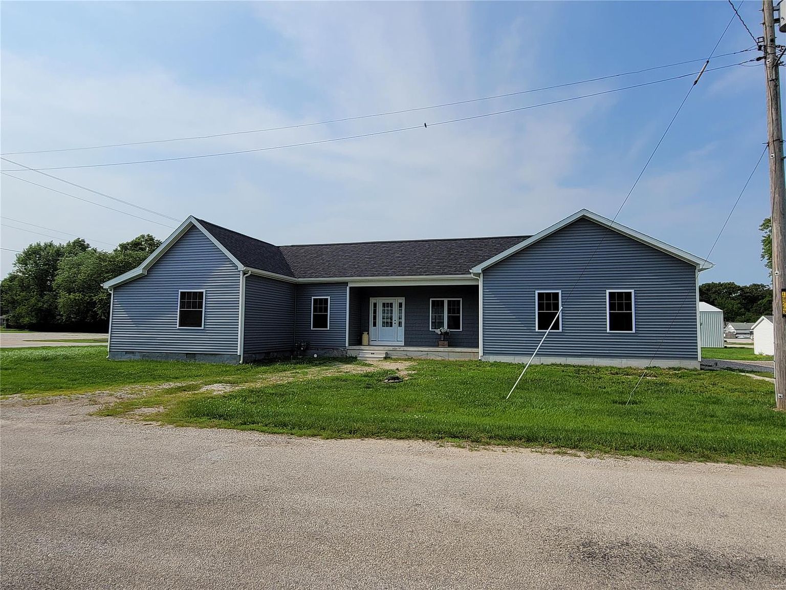 1325 Seymour Ave, Hillsboro, IL 62049 Zillow