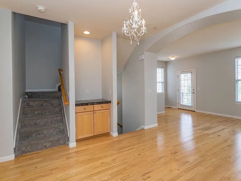 333 E Las Animas St — Photo 8