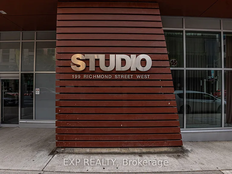 199 Richmond St W #303 — Photo 4
