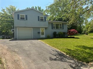116 Walbert Dr, Rochester, NY 14624