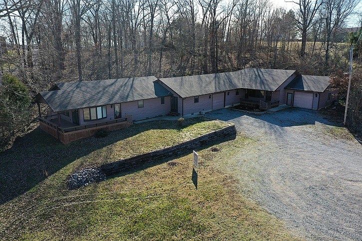 1st image of 90 The Cove Ln